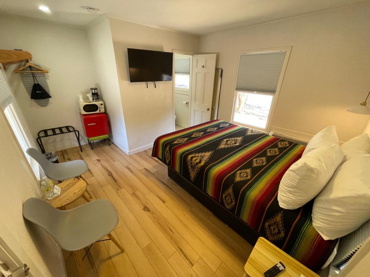 Frederick Motel
